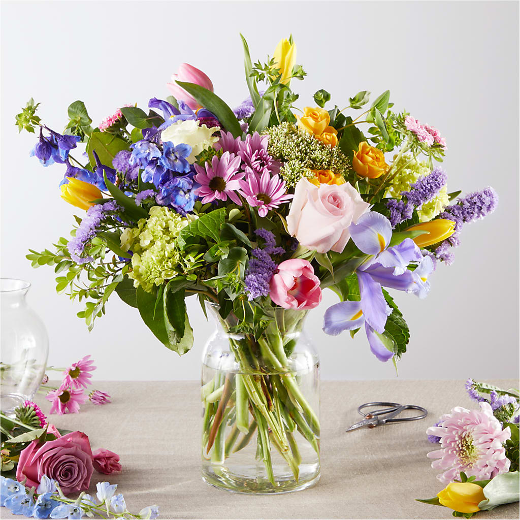 Pastel Tradition - A Florist Original – HELEN'S FLOWERS LLC, Radcliff KY