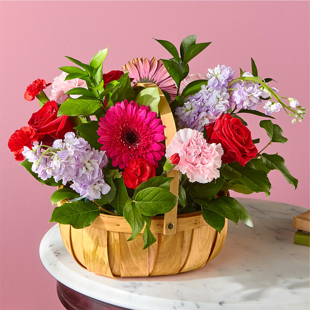 Pink Picnic Basket – HELEN'S FLOWERS LLC, Radcliff KY