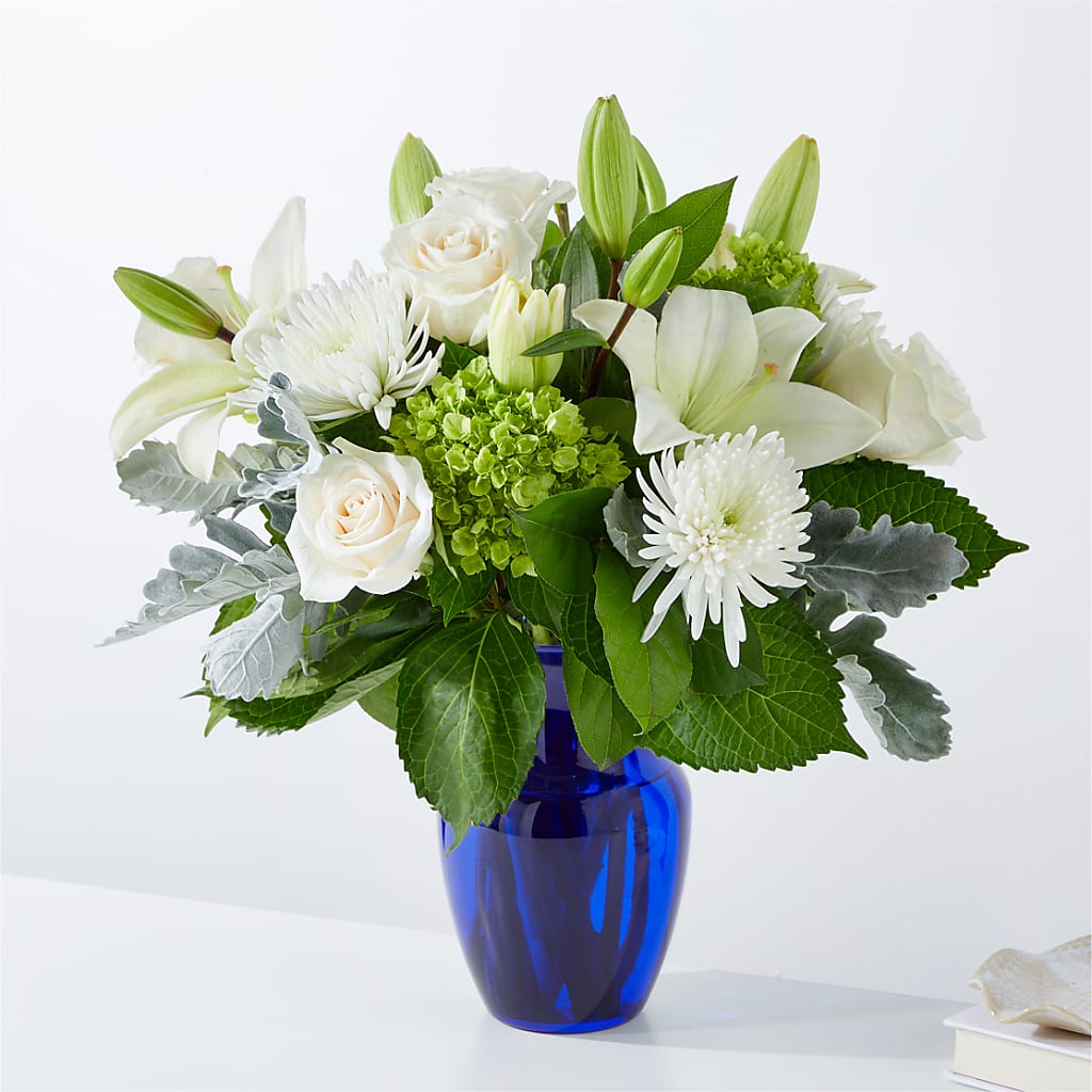 Snowy Dreams Bouquet – HELEN'S FLOWERS LLC, Radcliff KY