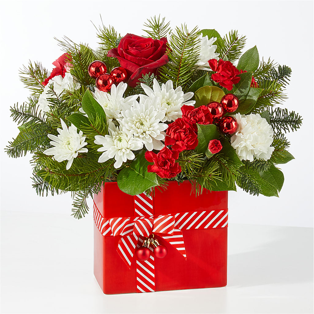 Presents Under the Tree Bouquet – HELEN'S FLOWERS LLC, Radcliff KY
