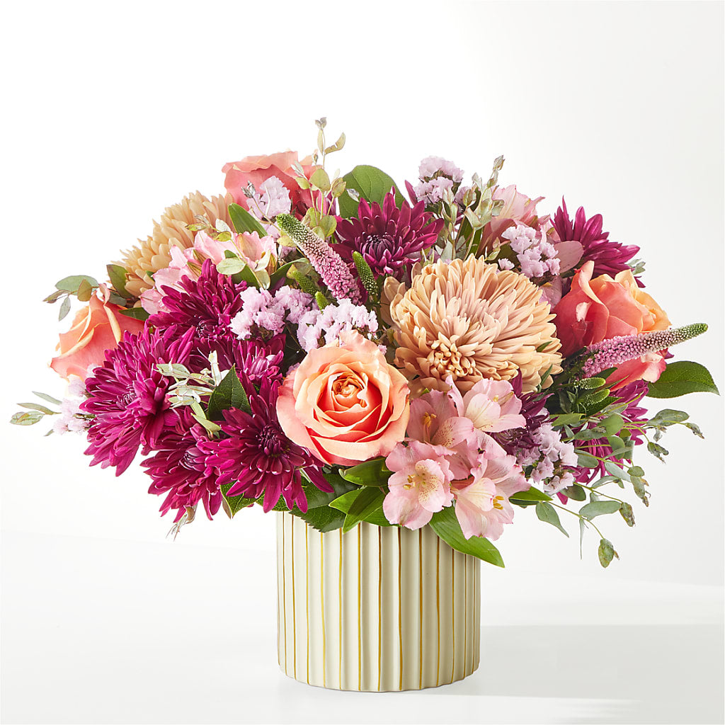 Berry Cobbler Bouquet with Ivory Vase – HELEN'S FLOWERS LLC, Radcliff KY